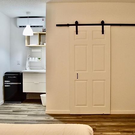 Weeki Wachee Guest Suite Spring Hill Bagian luar foto
