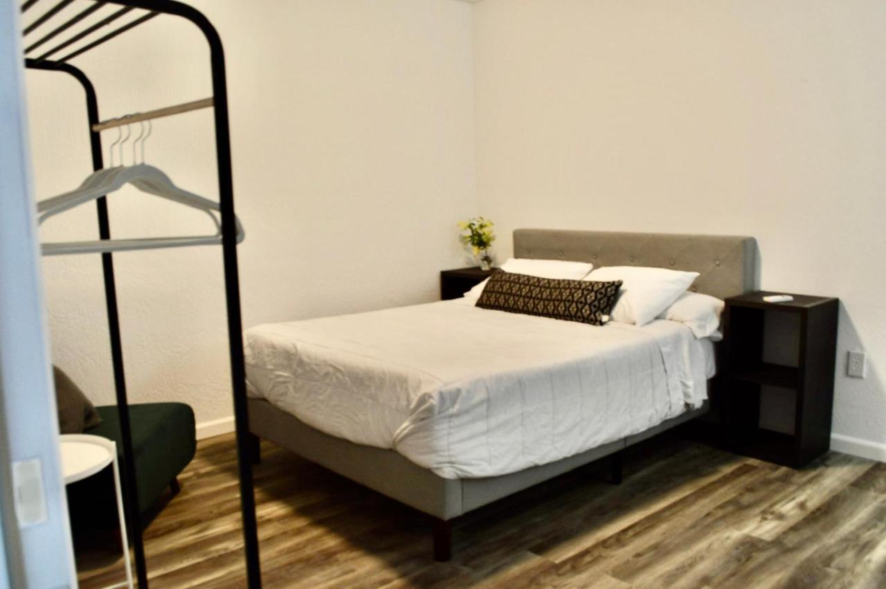 Weeki Wachee Guest Suite Spring Hill Bagian luar foto