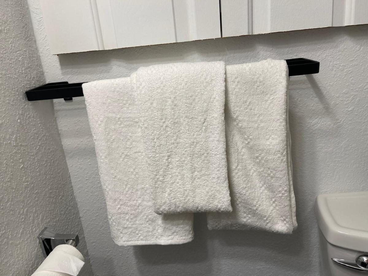 Weeki Wachee Guest Suite Spring Hill Bagian luar foto